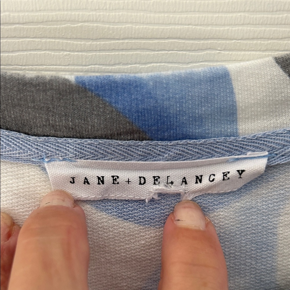 Jane and Delancey Abstract Patterned Shirt - Picture 2 of 4